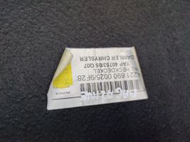 Mercedes-Benz S W221 Takaluukun alaosan verhoilu A2216900025