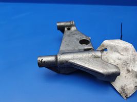 Mercedes-Benz S W140 Support de pompe de direction assistée 6062360030