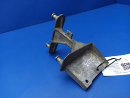 Mercedes-Benz C W203 Supporto pompa ABS A2034310240