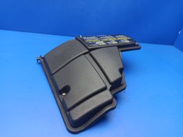 Mercedes-Benz ML W163 Tapa de caja de fusibles 1635400082