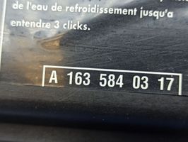 Mercedes-Benz ML W163 Крышка ящика предохранителей 1635400082