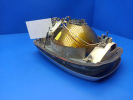 Mercedes-Benz COMPAKT W115 Lampa przednia 0301854101