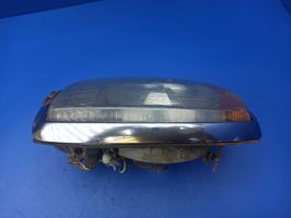 Mercedes-Benz COMPAKT W115 Lampa przednia 0301854101