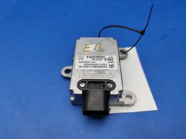 Cadillac BLS ESP Drehratensensor Querbeschleunigungssensor 13223930