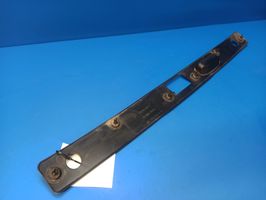 Mercedes-Benz E W211 Rivestimento serratura portellone posteriore/bagagliaio A2117500193