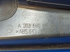 Mercedes-Benz C W203 Garniture de jupe latérale arrière A2036800935