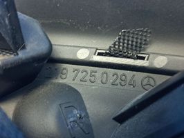 Mercedes-Benz CLS C219 Maskownica głośnika drzwi przednich 2197250294