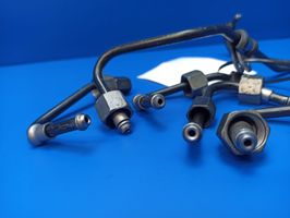 Mercedes-Benz B W245 Fuel injector supply line/pipe 030306D2