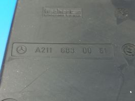 Mercedes-Benz CLS C219 Wkładka schowka tunelu środkowego A2116830051