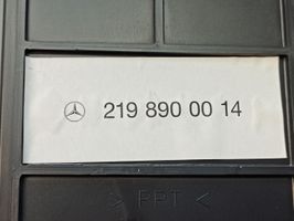 Mercedes-Benz CLS C219 Tavaratilan säilytyslokero 2198900014