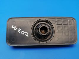 Mercedes-Benz E C207 W207 Base della presa Jacking A0009986750