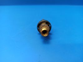 Mercedes-Benz 380 560SEC C126 Fuel injector 0000785823