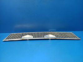 Mercedes-Benz S W116 Rivestimento del tergicristallo W116