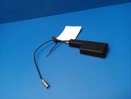 Mercedes-Benz E W211 Radion antenni A2118202775