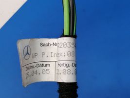 Mercedes-Benz C W203 Wiązka przewodów drzwi przednich A2035403705