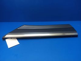 Mercedes-Benz 380 560SEC C126 Rivestimento modanatura parafango posteriore 1266901340