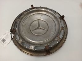 Mercedes-Benz COMPAKT W115 R14-pölykapseli 