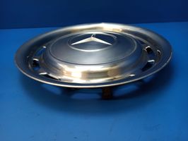 Mercedes-Benz COMPAKT W115 R14 wheel hub/cap/trim W114