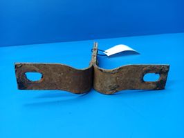 Mercedes-Benz COMPAKT W115 Front bumper mounting bracket W114