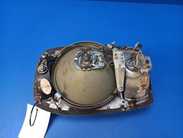 Mercedes-Benz COMPAKT W115 Lampa przednia K14029