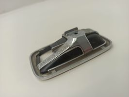 Mercedes-Benz COMPAKT W115 Türgriffkappe Türgriffblende hinten 1087660511