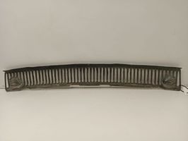 Mercedes-Benz COMPAKT W115 Wiper trim 