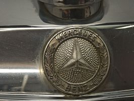 Mercedes-Benz 250 280 C CE W114 Atrapa chłodnicy / Grill 1158880523