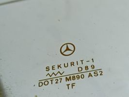 Mercedes-Benz COMPAKT W115 Aizmugurējais stikls 