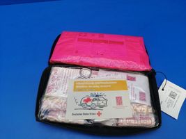 Mercedes-Benz C W203 Trousse de premiers secours A2038600050