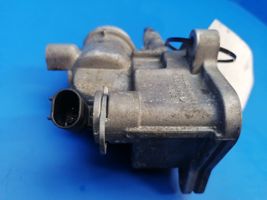 Mercedes-Benz C W204 Termostaatin kotelo A64620015