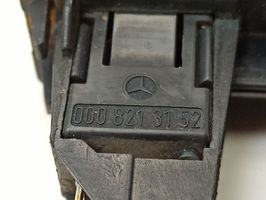 Mercedes-Benz S W126 Bagažinės apšvietimo žibintas 0008213152