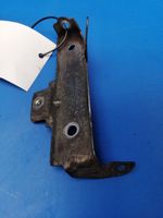 Mercedes-Benz CLS C219 Supporto di montaggio del motore (usato) A6421410040