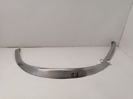 Mercedes-Benz S W116 Rivestimento passaruota anteriore 