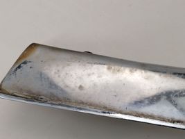 Mercedes-Benz S W116 Rivestimento passaruota anteriore 