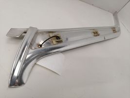 Mercedes-Benz S W116 Rivestimento parabrezza 