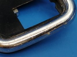 Mercedes-Benz E W123 Copertura per maniglia portiera posteriore 1087660511