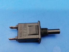 Mercedes-Benz E W123 Sensore del freno di stazionamento/freno a mano 0008213252