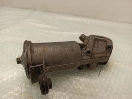 Mercedes-Benz E W123 Supporto di montaggio del filtro dell’olio 1021800111