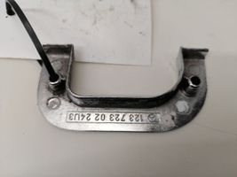 Mercedes-Benz E W123 Altro elemento di rivestimento della portiera posteriore 1237230224