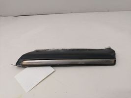 Mercedes-Benz E W123 Rivestimento parafango (modanatura) W123