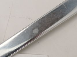 Mercedes-Benz E W123 Rivestimento modanatura del vetro della portiera posteriore W123