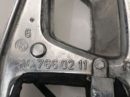 Mercedes-Benz E W123 Copertura per maniglia portiera anteriore 1167660211