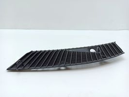 Mercedes-Benz E W123 Rivestimento del tergicristallo 1238360165