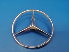 Mercedes-Benz E W123 Emblemat / Znaczek tylny / Litery modelu 1267580058