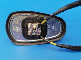 Mercedes-Benz E W212 GPS-pystyantenni 058910