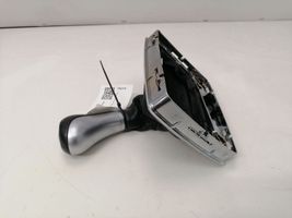 Mercedes-Benz E W212 Revêtement pommeau de levier de vitesses cuir A2042672310