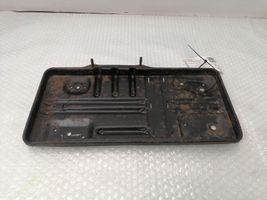 Mercedes-Benz S W116 Boîte de batterie 