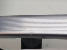 Mercedes-Benz C W203 Rivestimento del vano portaoggetti del cruscotto 