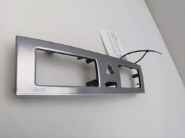 Mercedes-Benz C W203 Rivestimento del vano portaoggetti del cruscotto 