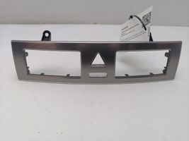 Mercedes-Benz C W203 Rivestimento del vano portaoggetti del cruscotto 